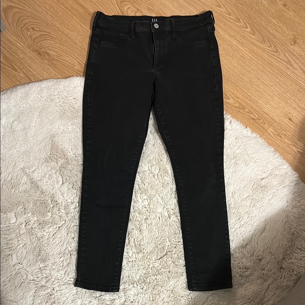 Women's Gap Jeans - size 31